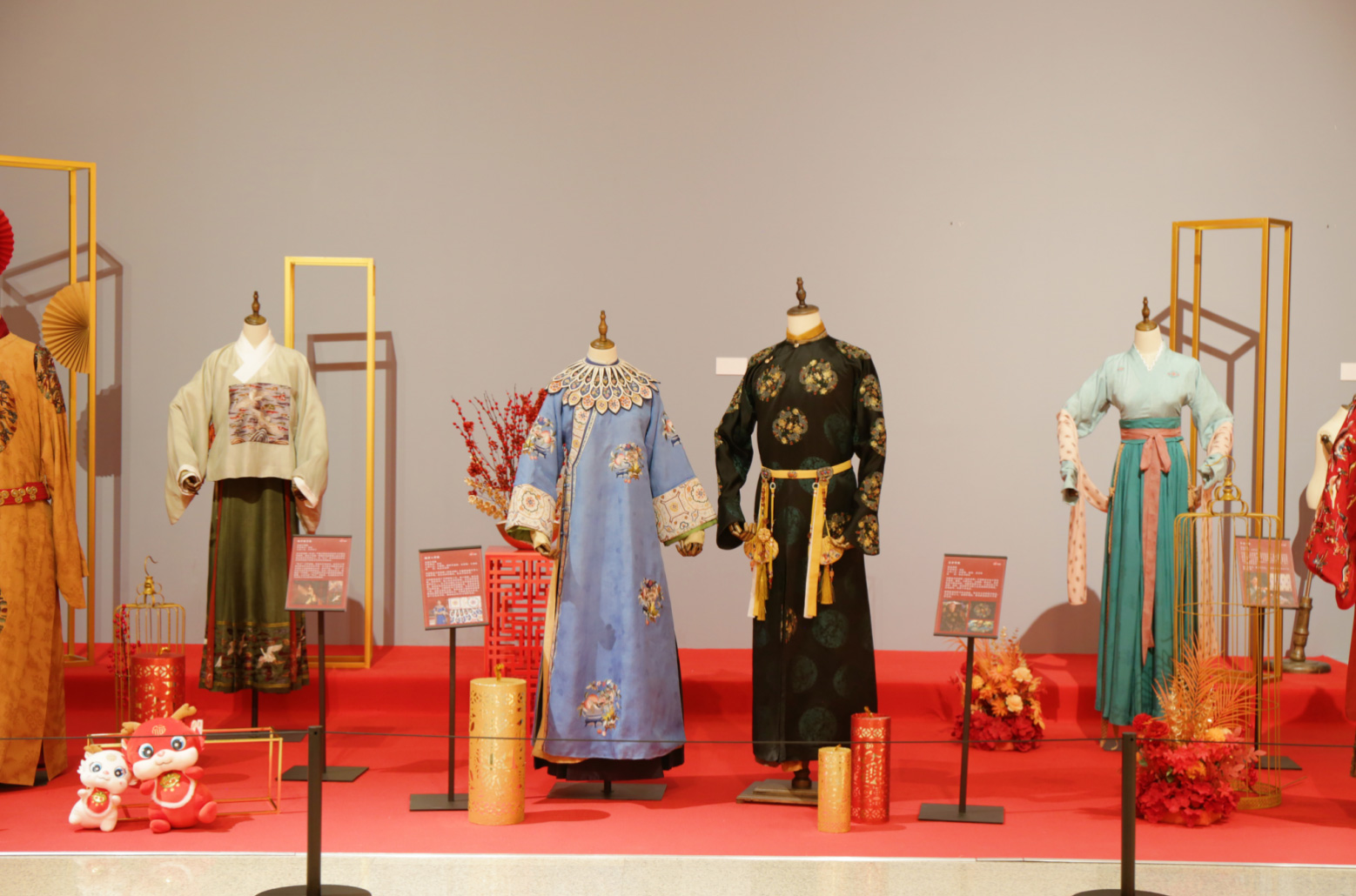博物馆里过大年 线上娱乐城惊喜亮相中国工美馆中国非遗馆新春灯彩会